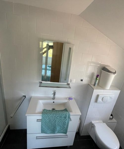 ea7d639c-c09c-4021-9ee8-3170f745cc10